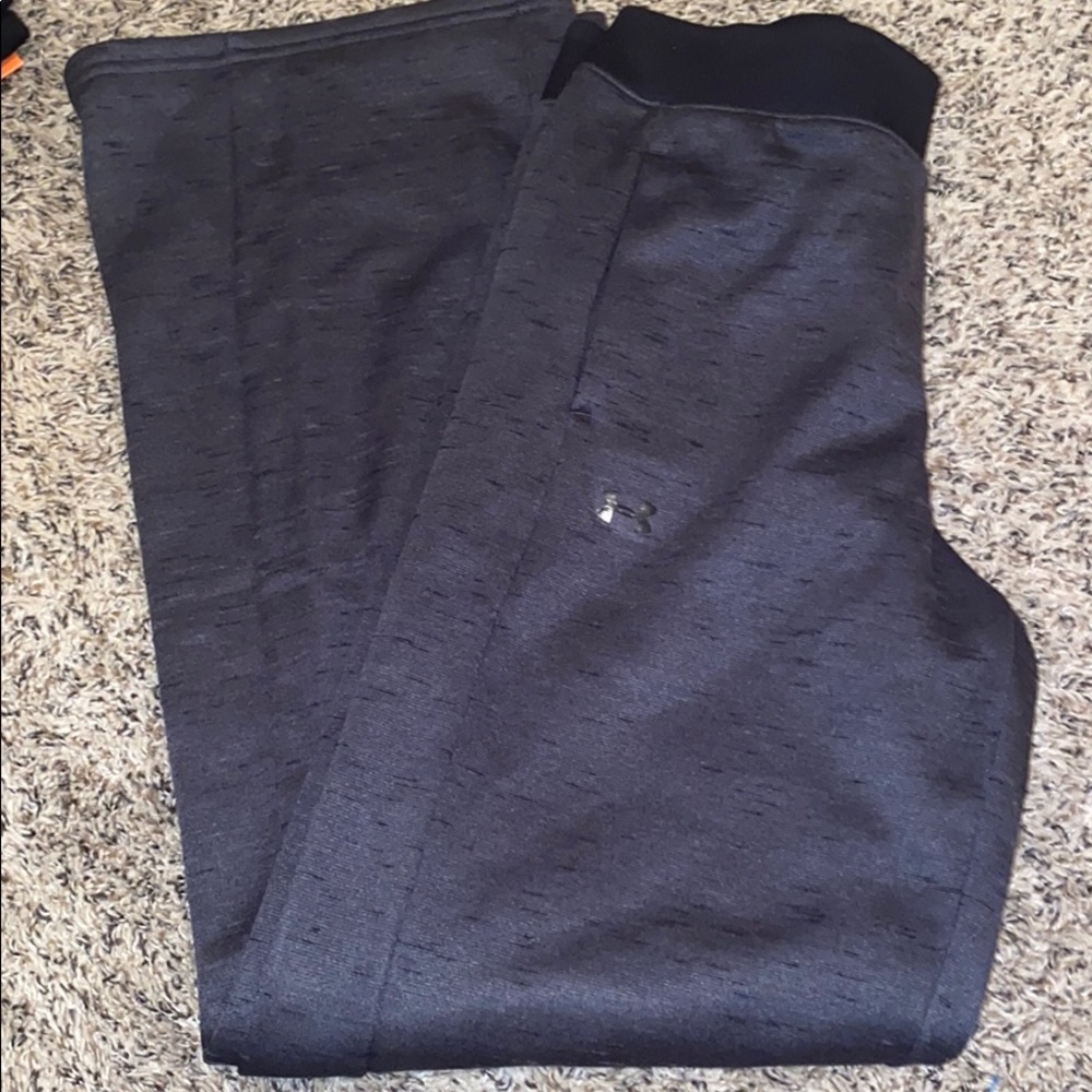 NWOT Women’s cold gear XS Under Armour Sweats